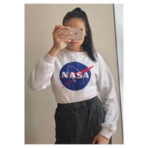 H&M Nasa crop white 🤍 sweater✨✨